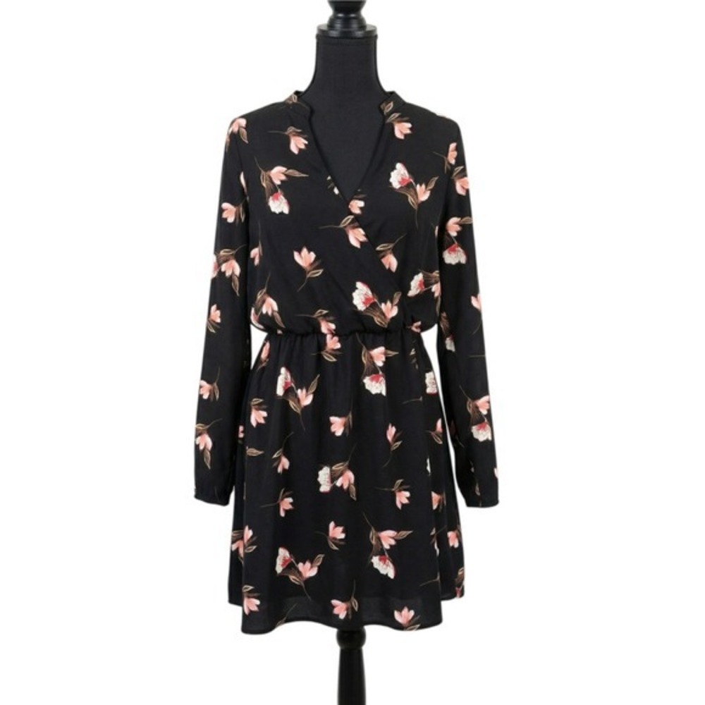 ALL IN FAVOR Surplice Mini Dress Large Long Sleeve Dark Floral Romantic - Picture 2 of 7